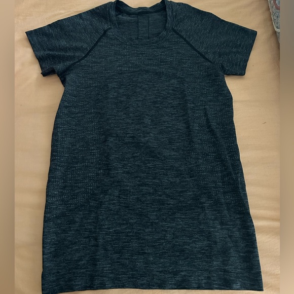 lululemon swiftly tech short sleeve top - Picture 1 of 2